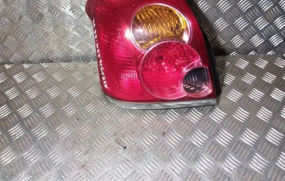 Toyota Avensis T250 Rear/tail lights 89028786