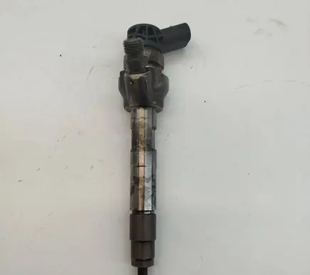 Toyota Verso Fuel injector 0445110599