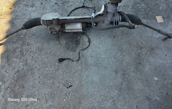 Volkswagen Golf Plus Steering rack 1K1423051FD
