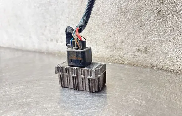 Opel Corsa D Glow plug pre-heat relay 09132691 51299008