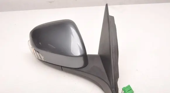 Volvo C30 Front door electric wing mirror 