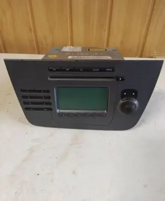Seat Altea Radio/CD/DVD/GPS head unit 5P1035152 7334577610