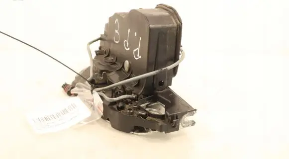 BMW 5 GT F07 Front door lock 7149476