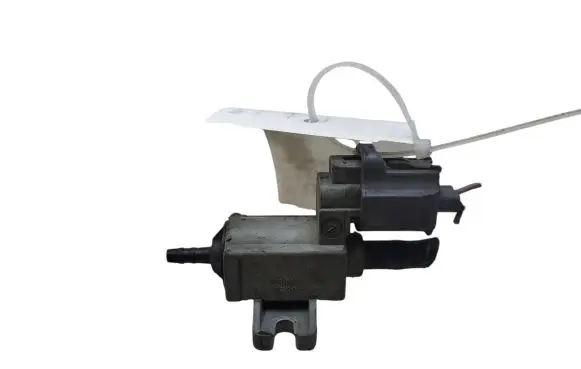 Jaguar S-Type Turbo solenoid valve 70121100 07T310