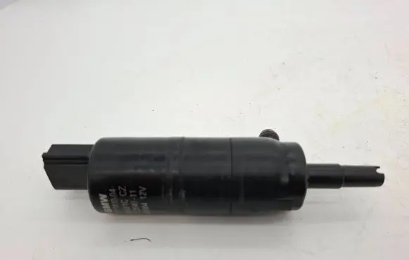 BMW 3 E90 E91 Headlight washer pump 13264011 8377430 001004