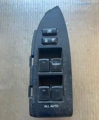 Toyota Prius (XW30) Electric window control switch 515220