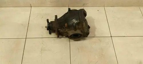 Mercedes-Benz SL R230 Rear differential/diff mount bracket A2303502914