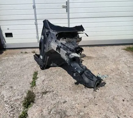 Front quarter panel