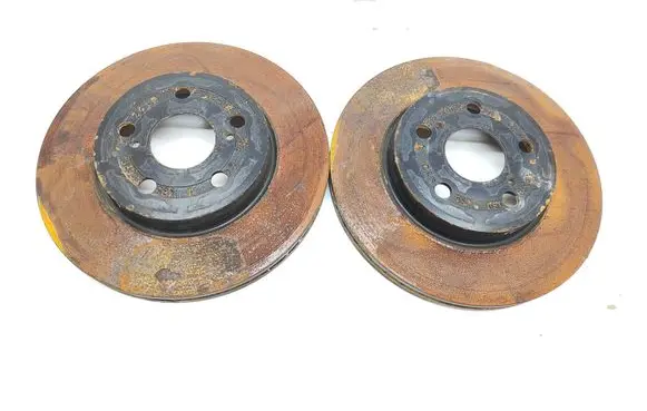 Toyota Yaris XP210 Front brake disc