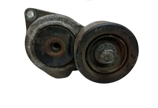 Honda CR-V Generator/alternator belt tensioner