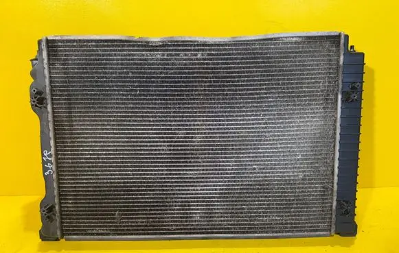 Audi A4 S4 B6 8E 8H Optional radiator 