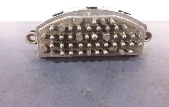 BMW 4 F32 F33 Heater blower motor/fan resistor 9319919