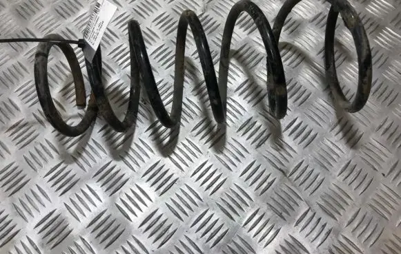 Mazda 323 F Rear coil spring