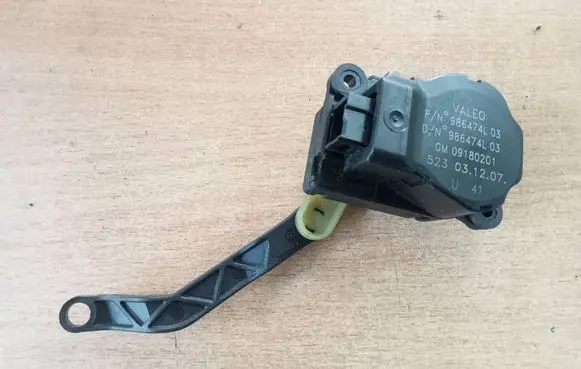 Opel Vectra C Air flap motor/actuator 986474L 09180201 98647EL