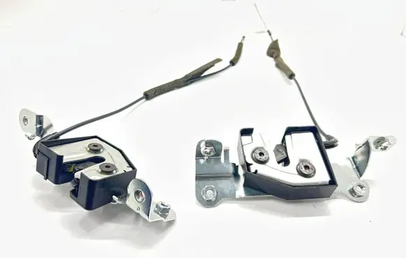 Volvo S80 Seat back rest lock catch 30727872 30727871