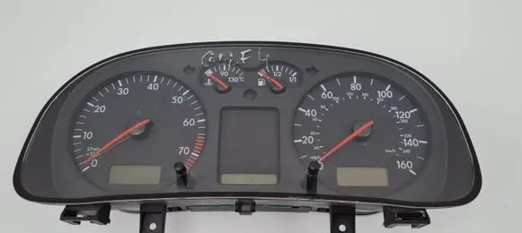 Volkswagen Golf IV Speedometer (instrument cluster) 1J0919930C