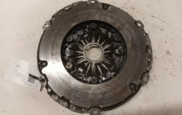 Mazda 6 Pressure plate R2A116410A