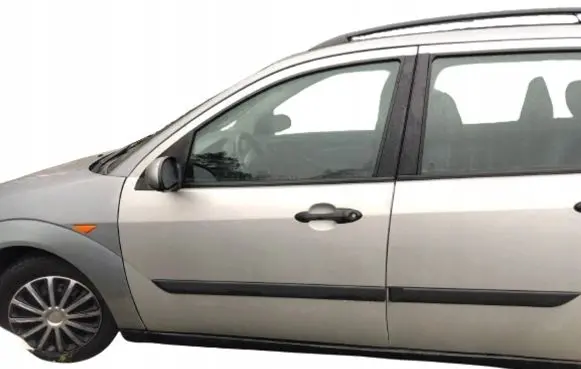 Ford Focus Front door
