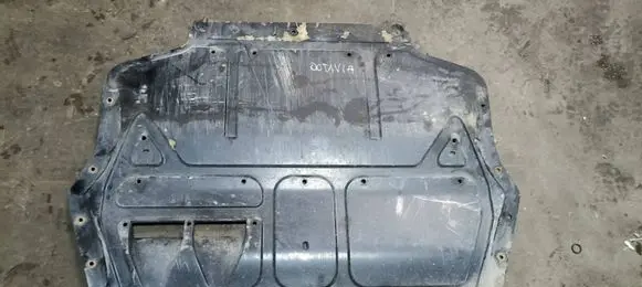 Skoda Octavia Mk2 (1Z) Engine splash shield/under tray