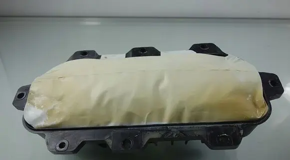 Passenger airbag