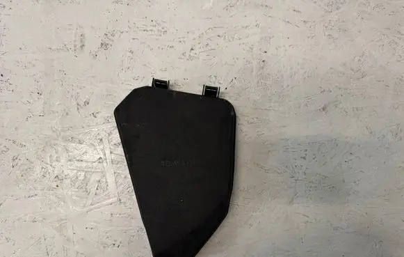 Toyota RAV 4 (XA50) Fuse box cover 8266242660