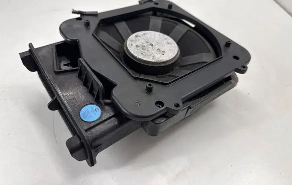 BMW X1 F48 F49 Subwoofer speaker 9278065 65139278065