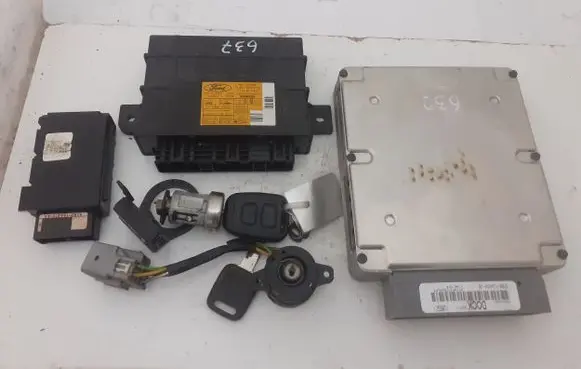 Ford Mondeo MK II Engine ECU kit and lock set 5WK4714T83SA 97BB12A650JB