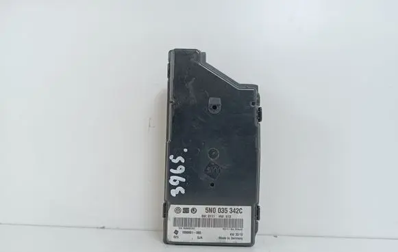 Volkswagen Transporter - Caravelle T5 Head unit multimedia control 5N0035342C