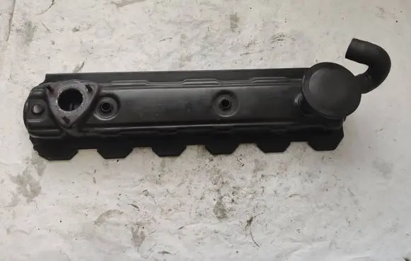 Volkswagen Transporter - Caravelle T4 Rocker cam cover 074103469B 3911170947
