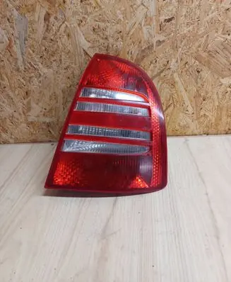 Skoda Superb B5 (3U) Rear/tail lights 3U5945112 3U5945096