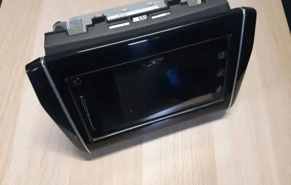 Suzuki Swift III Radio/CD/DVD/GPS head unit 7505002004