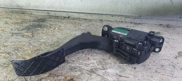 Seat Toledo IV (NH) Accelerator throttle pedal 6Q1721503M