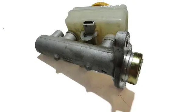 Subaru Legacy Brake fluid reservoir 