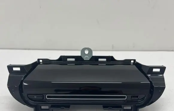 Mazda CX-30 Radio/CD/DVD/GPS head unit DFT9669G0
