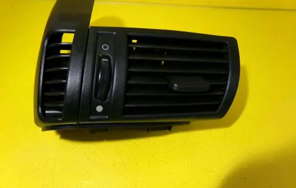 Fiat Stilo Dashboard side air vent grill/cover trim LS348201 1821920232