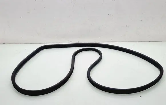 KIA Sorento Front door rubber seal