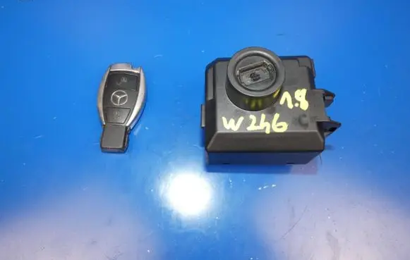 Mercedes-Benz B W246 W242 Ignition lock A2469059700 07620042