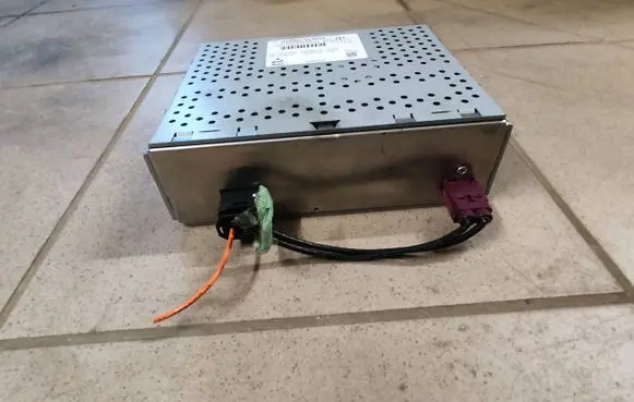 Mercedes-Benz C W205 HiFi Audio sound control unit A2229008911 A2229027009 A2229027109