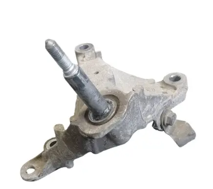 Dacia Sandero Engine mount bracket 112533062R