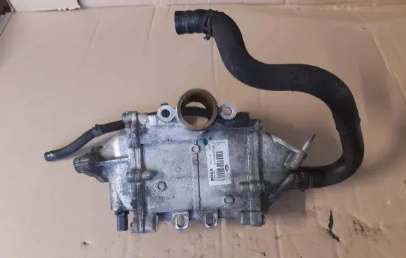 Jaguar XE EGR valve cooler G4D39F464AD EK366003