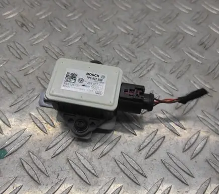 Volkswagen Touareg II ESP acceleration yaw rate sensor 7P6907658 7058166 0265005846