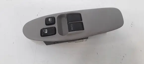 Nissan Almera Tino Electric window control switch 80961