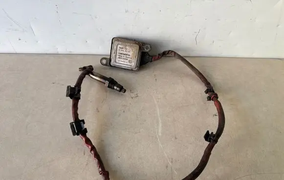 BMW 5 GT F07 Lambda probe sensor 8576471
