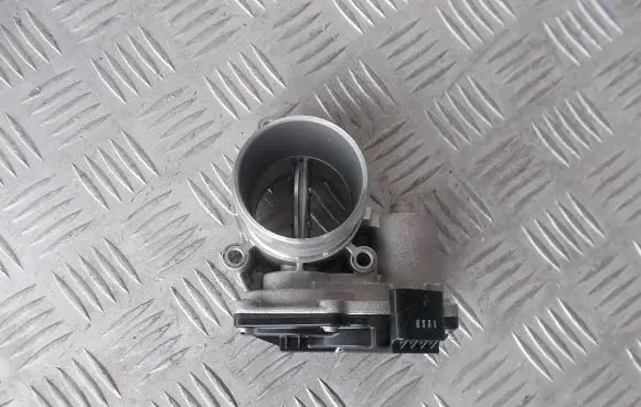 KIA Pro Cee'd III Throttle body valve 3515008200