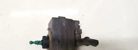 Renault Megane I Headlight level adjustment motor 