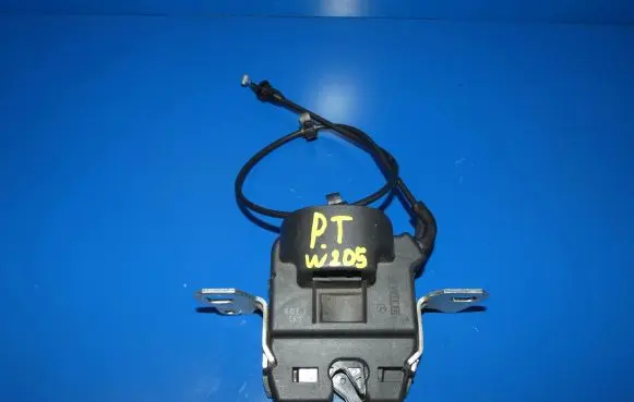 Mercedes-Benz C W205 Seat back rest lock catch 