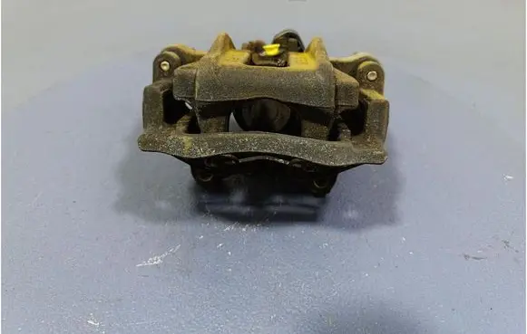 Skoda Octavia 985 Rear brake caliper 5R3615405