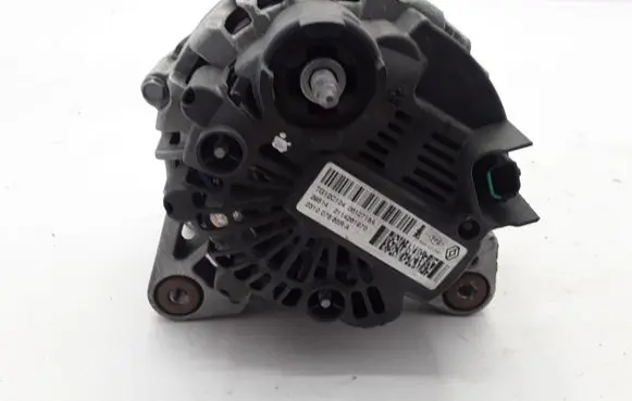 Renault Clio IV Generator/alternator 231007865R