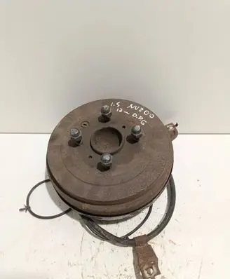 Nissan NV200 Rear wheel hub