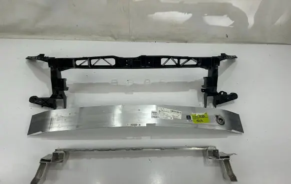 Mercedes-Benz B W247 Front axle beam 